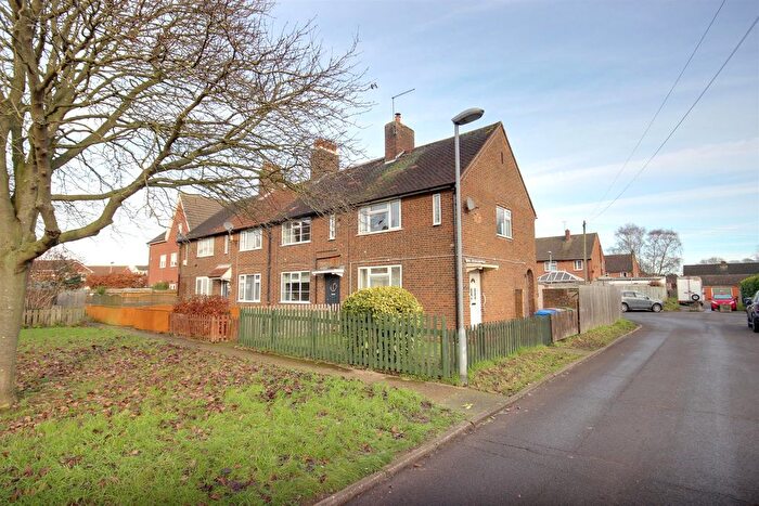 2 Bedroom End Of Terrace House For Sale In Carnaby Close, Leconfield, HU17
