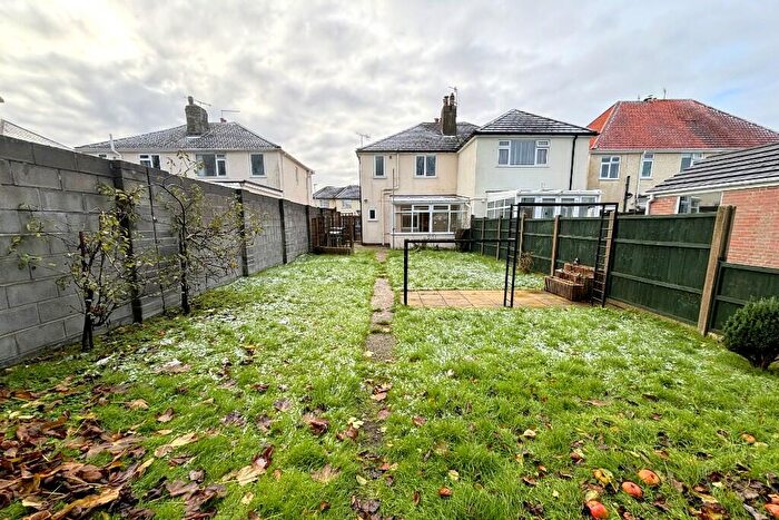 2 Bedroom Semi-Detached House To Rent In Oakfield Road, Oakdale, Poole, BH15