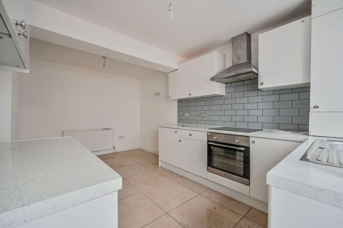 6 Bedroom Semi-Detached House For Sale In Rivulet Road, London, Tottenham, London, N17