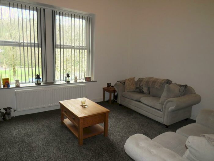 3 Bedroom Terraced House To Rent In Burnley Road, Luddendenfoot, Halifax, HX2