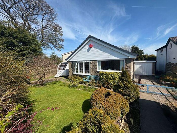 3 Bedroom Detached Bungalow For Sale In Gosport Lane, Outlane, HD3