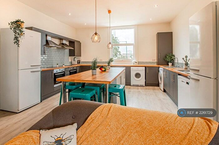 8 Bedroom End Of Terrace House To Rent In Glossop Road, Sheffield, S10