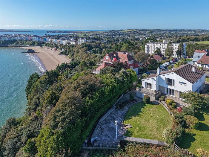 5 Bedroom Property For Sale In North Cliffe, Tenby, SA70