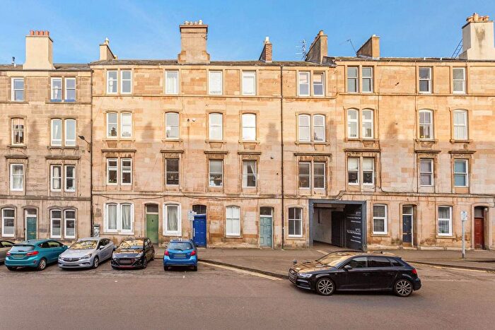 1 Bedroom Flat For Sale In Brunswick Street, Hillside, Edinburgh, EH7