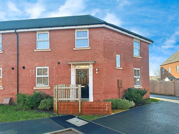 3 Bedroom Semi-Detached House For Sale In Limedelph Road, Wigston, Leicester, LE18