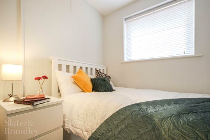 7 Bedroom Flat To Rent In **Students Students **Aston Court, Barrique Road, Dunkirk, NG7