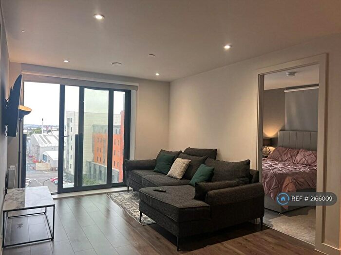 2 Bedroom Flat To Rent In Parliament Street, Liverpool, L8