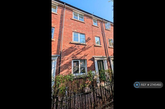 4 Bedroom Terraced House To Rent In Hutley Drive, Colchester, CO4