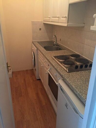 2 Bedroom Flat To Rent In Shepherds Bush Road, London, W6