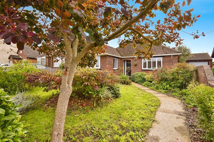 3 Bedroom Bungalow For Sale In Summerville Avenue, Minster On Sea, Sheerness, Kent, ME12