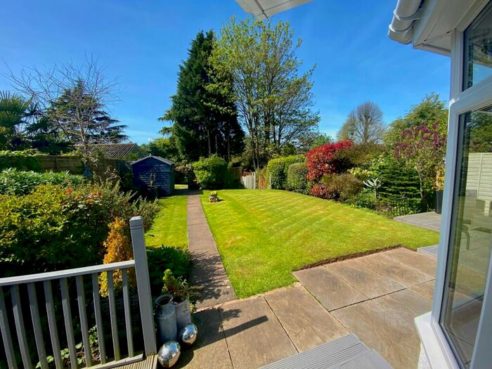 2 Bedroom Semi-Detached Bungalow For Sale In Quarry Lane, Nuneaton, CV11