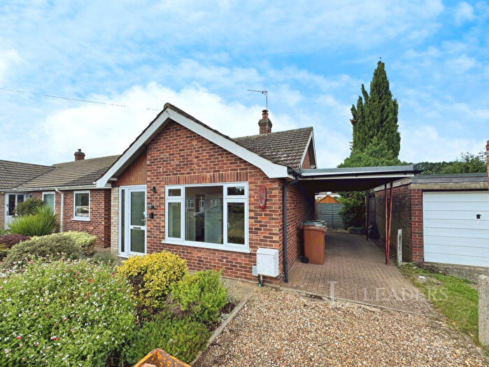 3 Bedroom Bungalow To Rent In Mountfield Avenue, Norwich, NR6