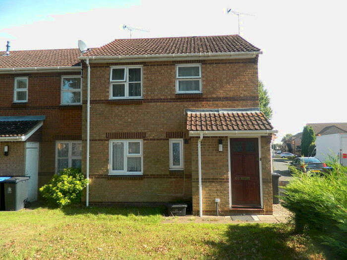 1 Bedroom Maisonette To Rent In Trewarden Avenue, Iver Heath, Buckinghamshire, SL0