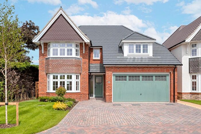 5 Bedroom Detached House For Sale In Bedford Rd, SG5