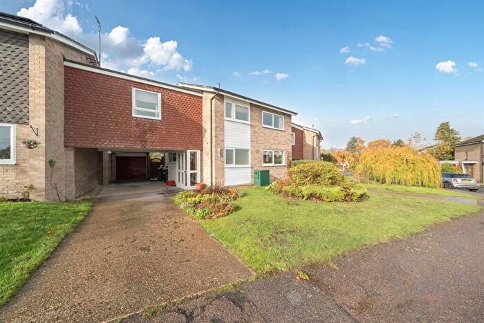 4 Bedroom Link Detached House For Sale In Marriotts Close, Felmersham, MK43