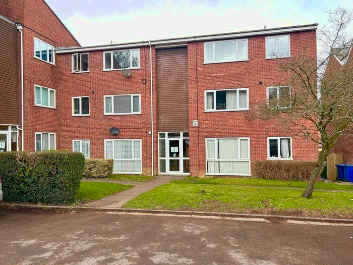 2 Bedroom Flat To Rent In Springwell House, Old Parr Close, Banbury, OX16