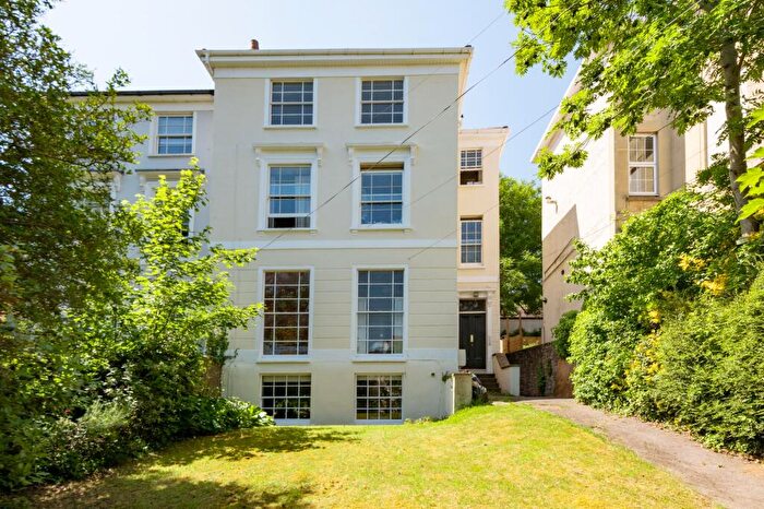2 Bedroom Flat For Sale In Arley Hill, Bristol, BS6