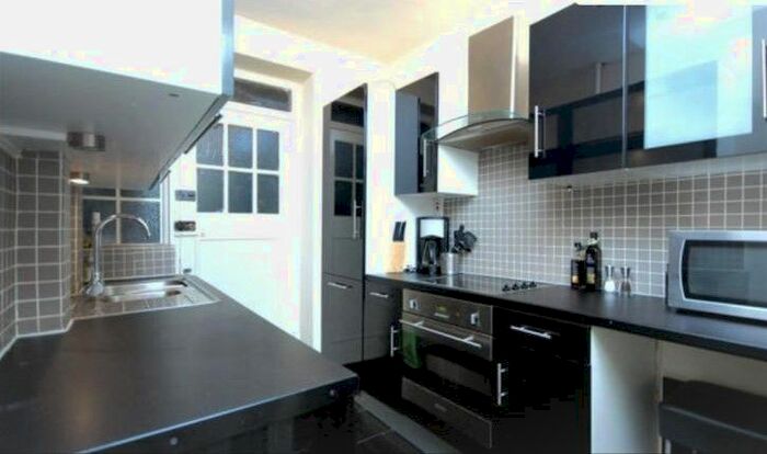 1 Bedroom Flat To Rent In Great Cumberland Mews, Marble Arch, W1H