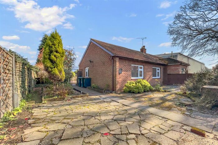 2 Bedroom Semi-Detached Bungalow To Rent In Lythalls Lane, Coventry, CV6