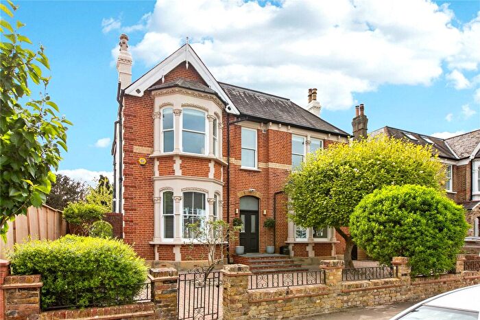 5 Bedroom Detached House For Sale In Creswick Road, London, W3