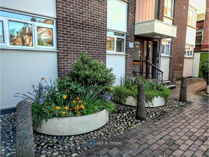 2 Bedroom Flat To Rent In Eastern Parade, Portsmouth, PO4