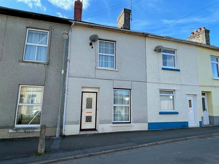 2 Bedroom Terraced House For Sale In Victoria Crescent, Llandovery, SA20