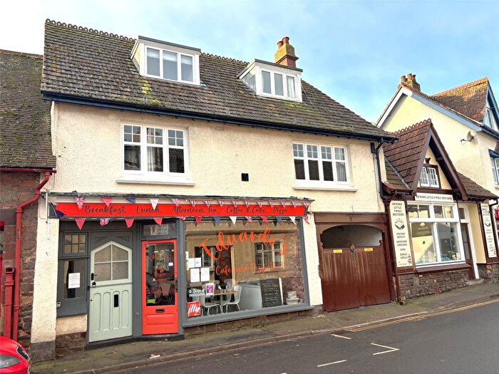 3 Bedroom Flat For Sale In High Street, Porlock, Minehead, Somerset, TA24