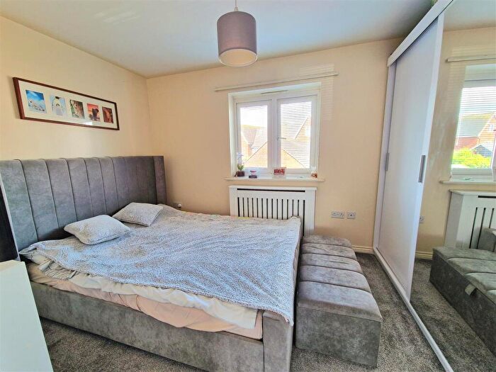 2 Bedroom Terraced House For Sale In Brooklands Avenue, Wixams, Bedford, MK42