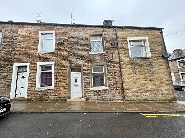 3 Bedroom Terraced House To Rent In Gisburn Street, Barnoldswick, Lancashire, BB18