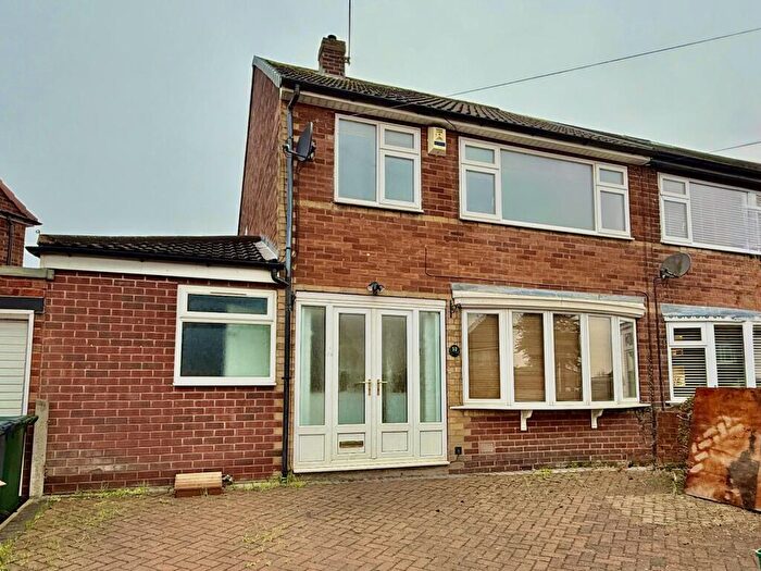 3 Bedroom House To Rent In Winchester Way, Scawsby, Doncaster, DN5