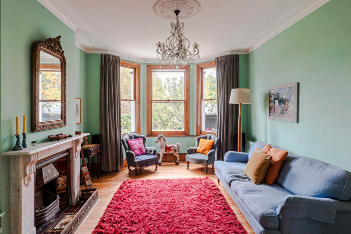 3 Bedroom Semi Detached House For Sale In Dunstans Road Iii, London, SE22