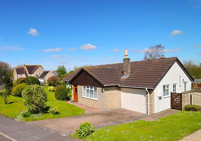 3 Bedroom Bungalow For Sale In Burges Close, Marnhull, Sturminster Newton, DT10
