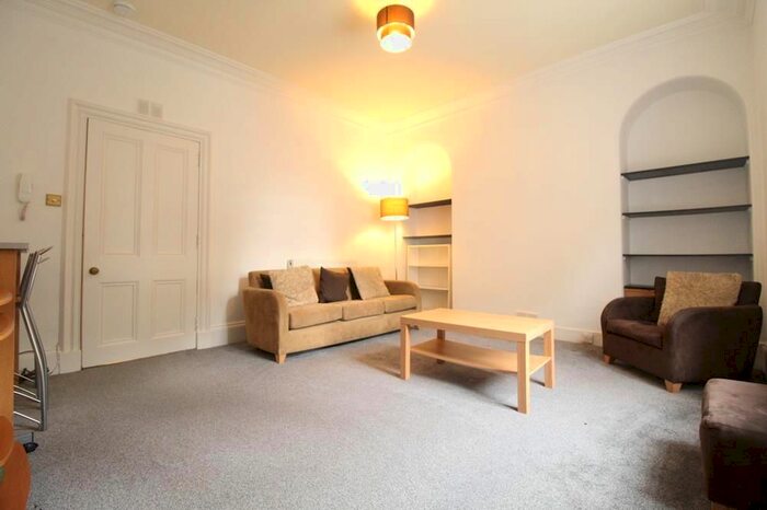 1 Bedroom Flat To Rent In Richmond Street, Ground Right, AB25