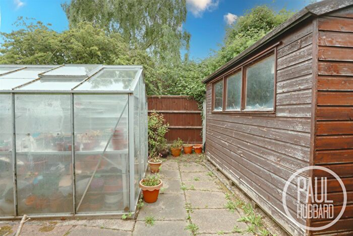 3 Bedroom Detached House For Sale In Kevington Drive, Oulton Broad, NR32