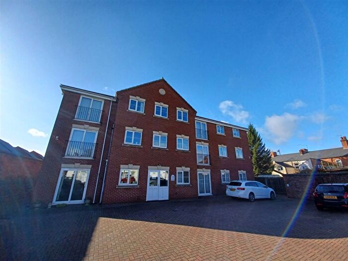2 Bedroom Flat To Rent In Curzon Street, Burton-On-Trent, DE14