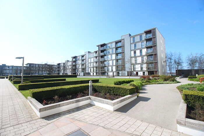 2 Bedroom Flat To Rent In Emerald House, Vizion, MK9