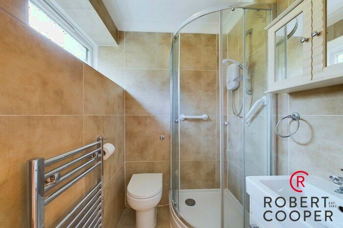 2 Bedroom Apartment For Sale In Winslow Close, Pinner, HA5