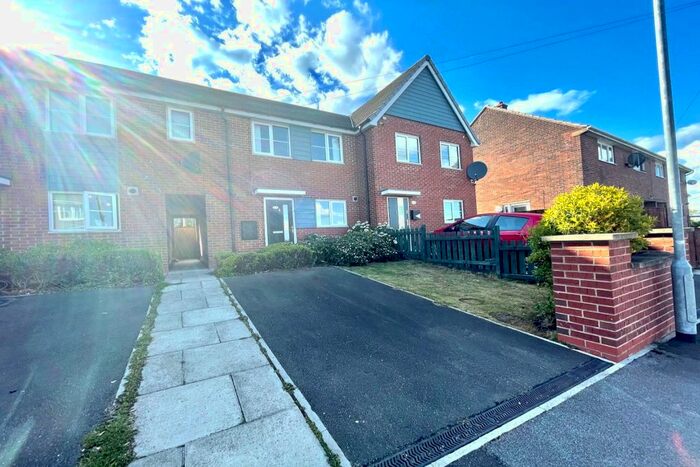 2 Bedroom Terraced House To Rent In Masons Way, Barnsley, South Yorkshire, S70