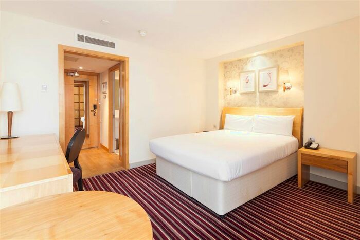 1 Bedroom Flat To Rent In Double Room, Purley Way, Croydon, CR9