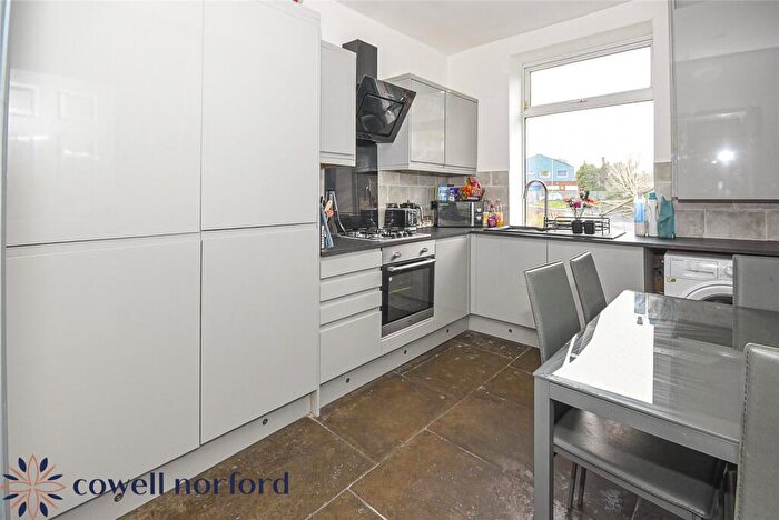 2 Bedroom Terraced House For Sale In Leach Street, Milnrow, Rochdale, Greater Manchester, OL16