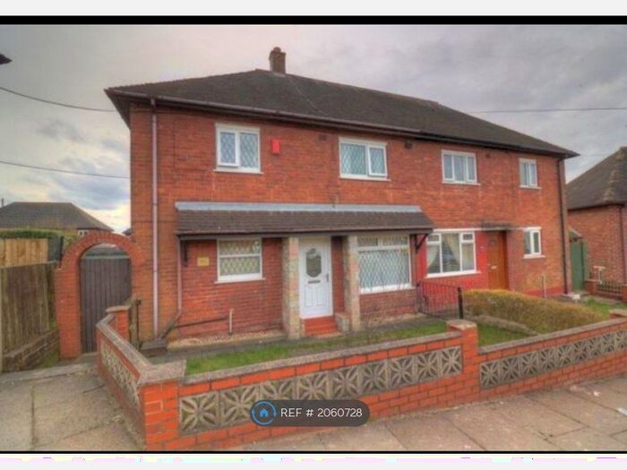 3 Bedroom Semi-Detached House To Rent In Dawlish Drive, Stoke-On-Trent, ST2
