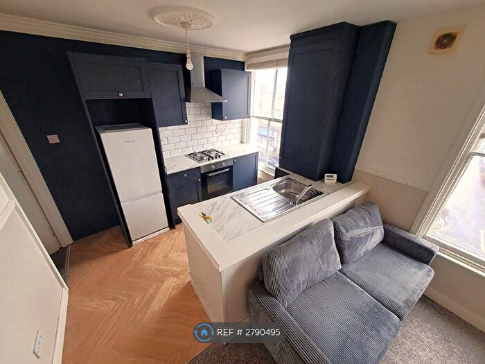 1 Bedroom Flat To Rent In North Marine Road, Scarborough, YO12