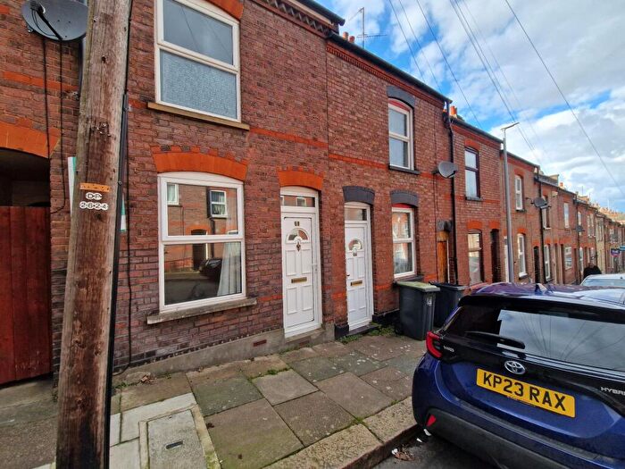 2 Bedroom House To Rent In May Street Luton, LU1