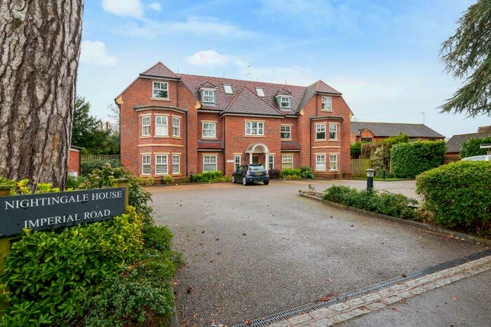 1 Bedroom Apartment To Rent In Windsor, Berkshire, SL4