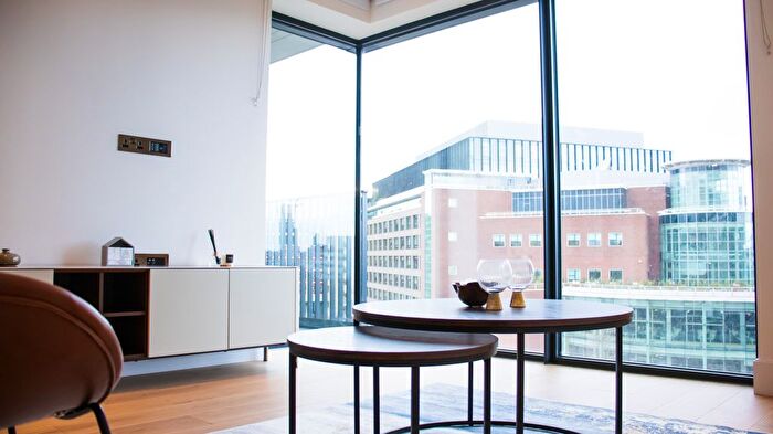 2 Bedroom Flat To Rent In Westmont Building, Wood Lane, White City, W12