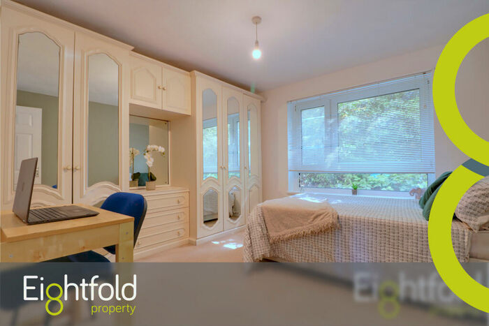 3 Bedroom Flat To Rent In Fitch Drive, Brighton, BN2