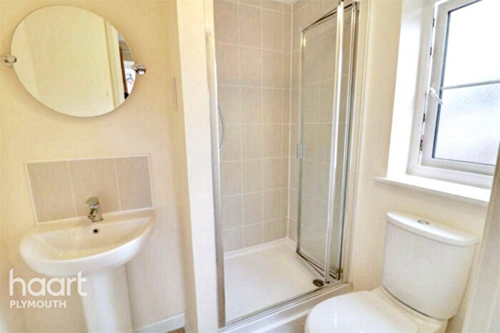 2 Bedroom Terraced House To Rent In Bunker Square, Exeter, EX2