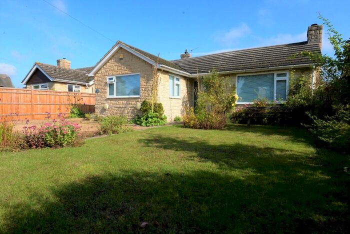 3 Bedroom Detached House To Rent In Fernleigh, Noke, Oxford, OX3