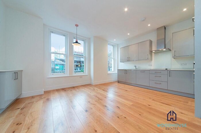 2 Bedroom Apartment To Rent In Streatley Road, London, NW6