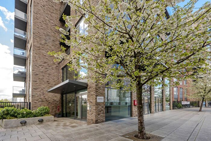 1 Bedroom Flat For Sale In Cherry Orchard Road, Croydon, CR0